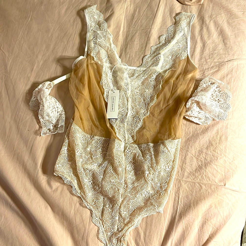 BODY SUIT